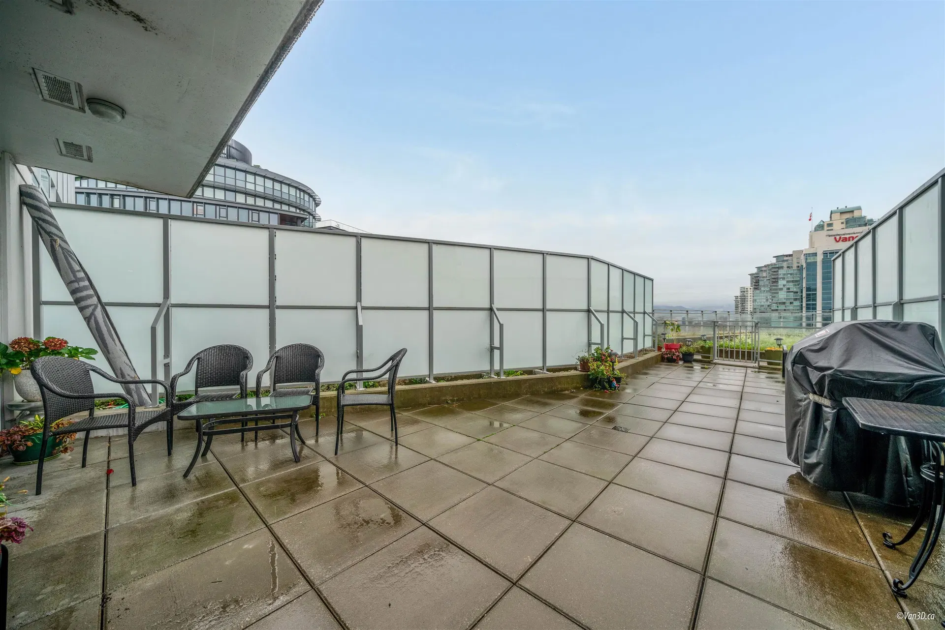Photo 1 of 24 at #1505 – 1618 Quebec Street