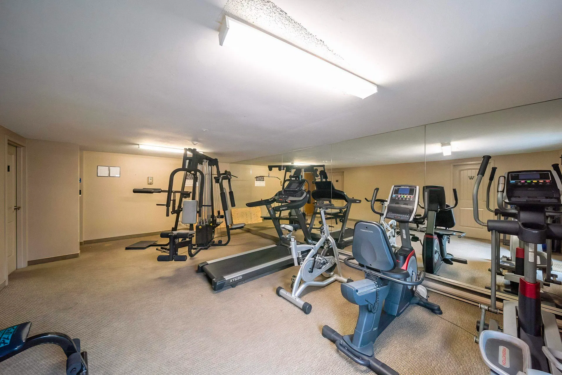 Photo 5 of 20 at #227 – 8700 Ackroyd Road