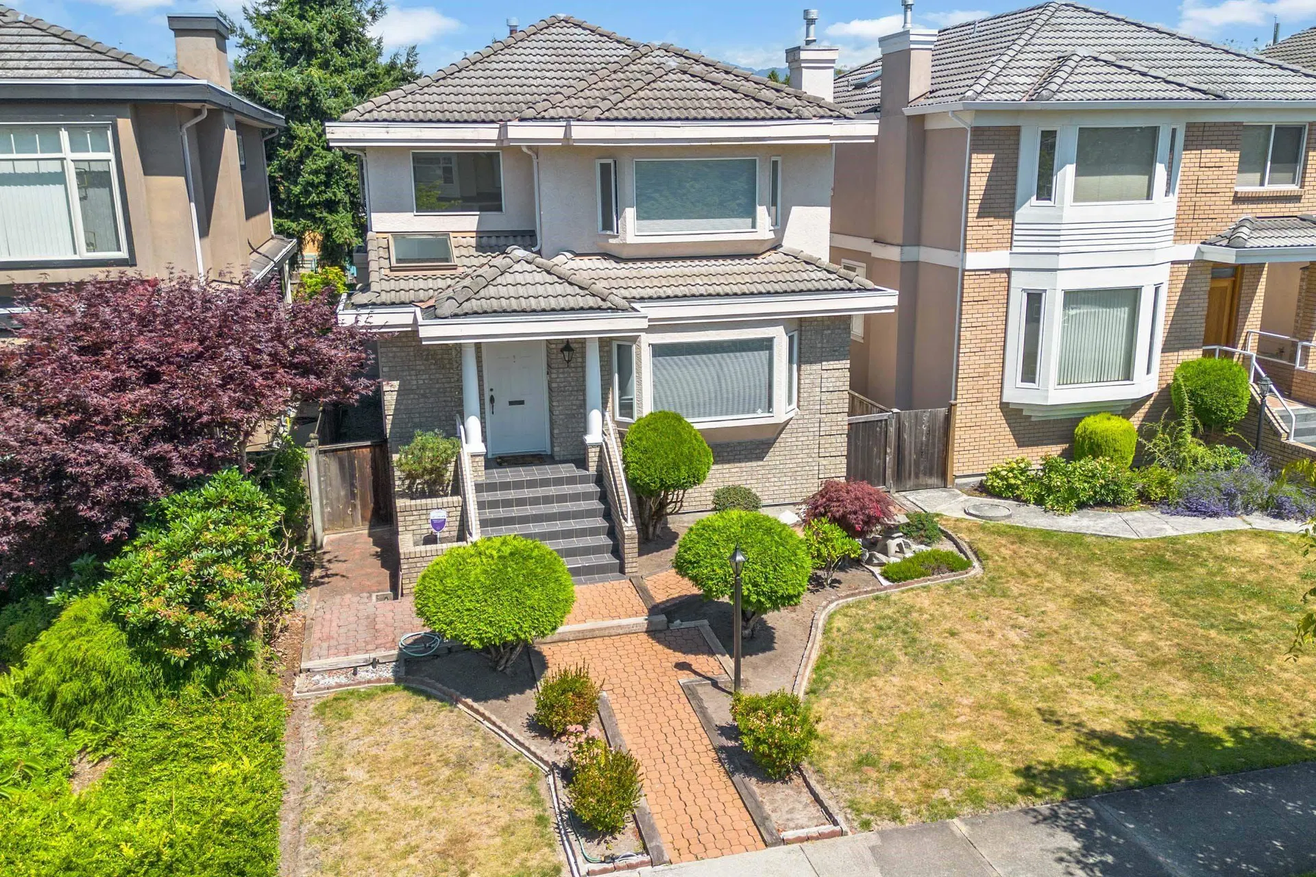 Photo 2 of 40 at 2755 W 20th Avenue