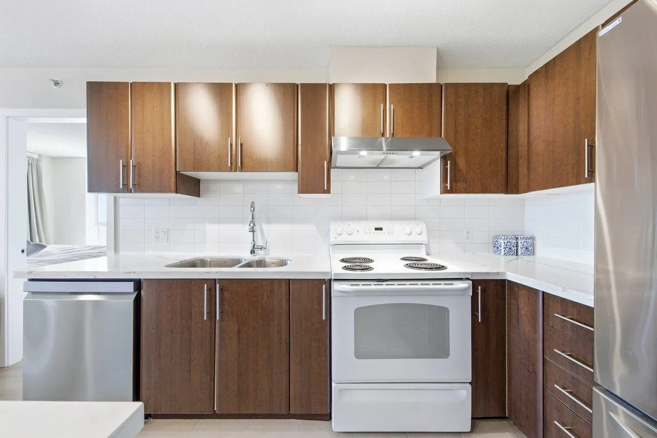 Photo 4 of 21 at #3203 – 1178 Heffley Crescent