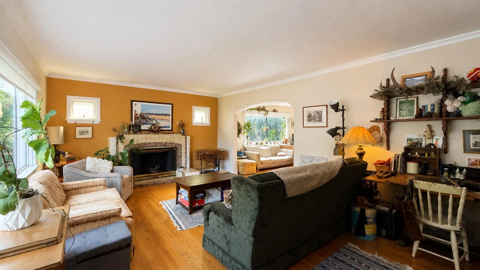 Photo 4 of 40 at 624 W 30th Avenue