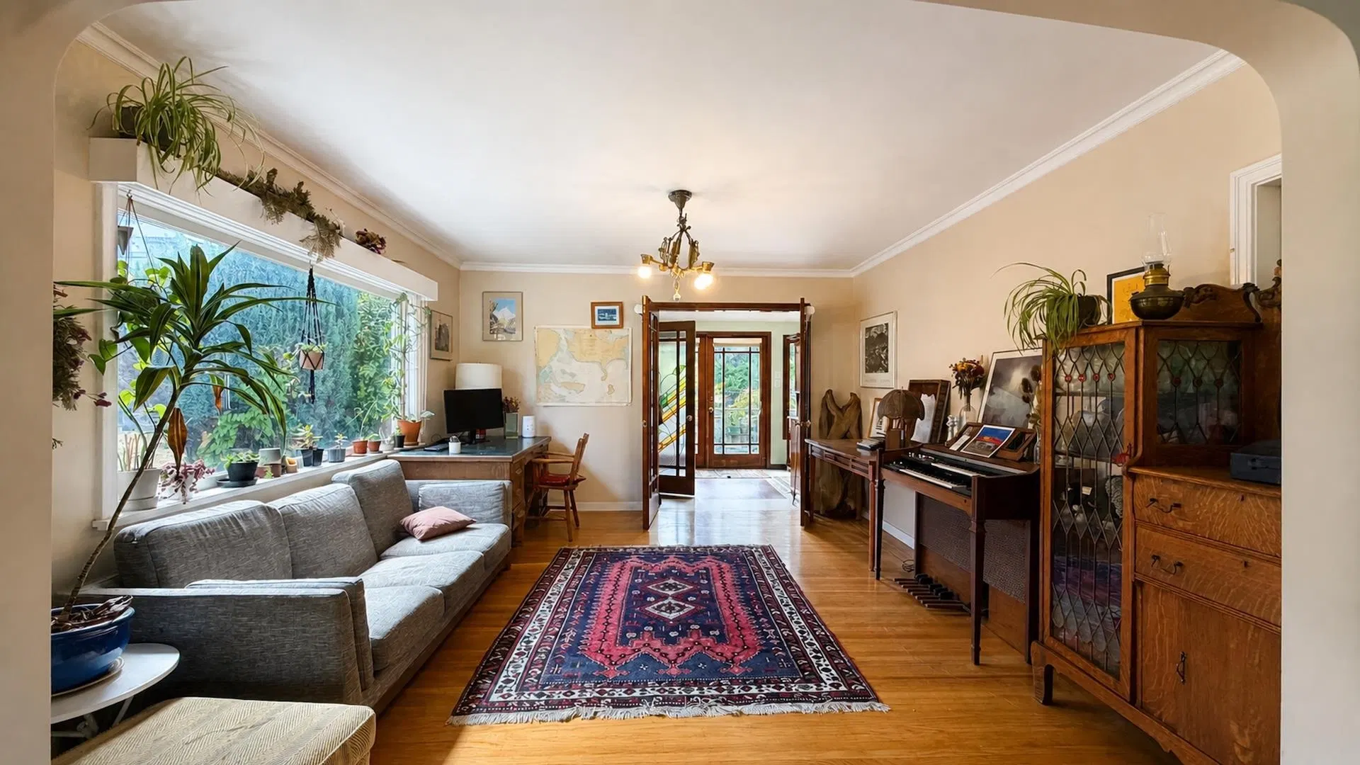Photo 5 of 40 at 624 W 30th Avenue