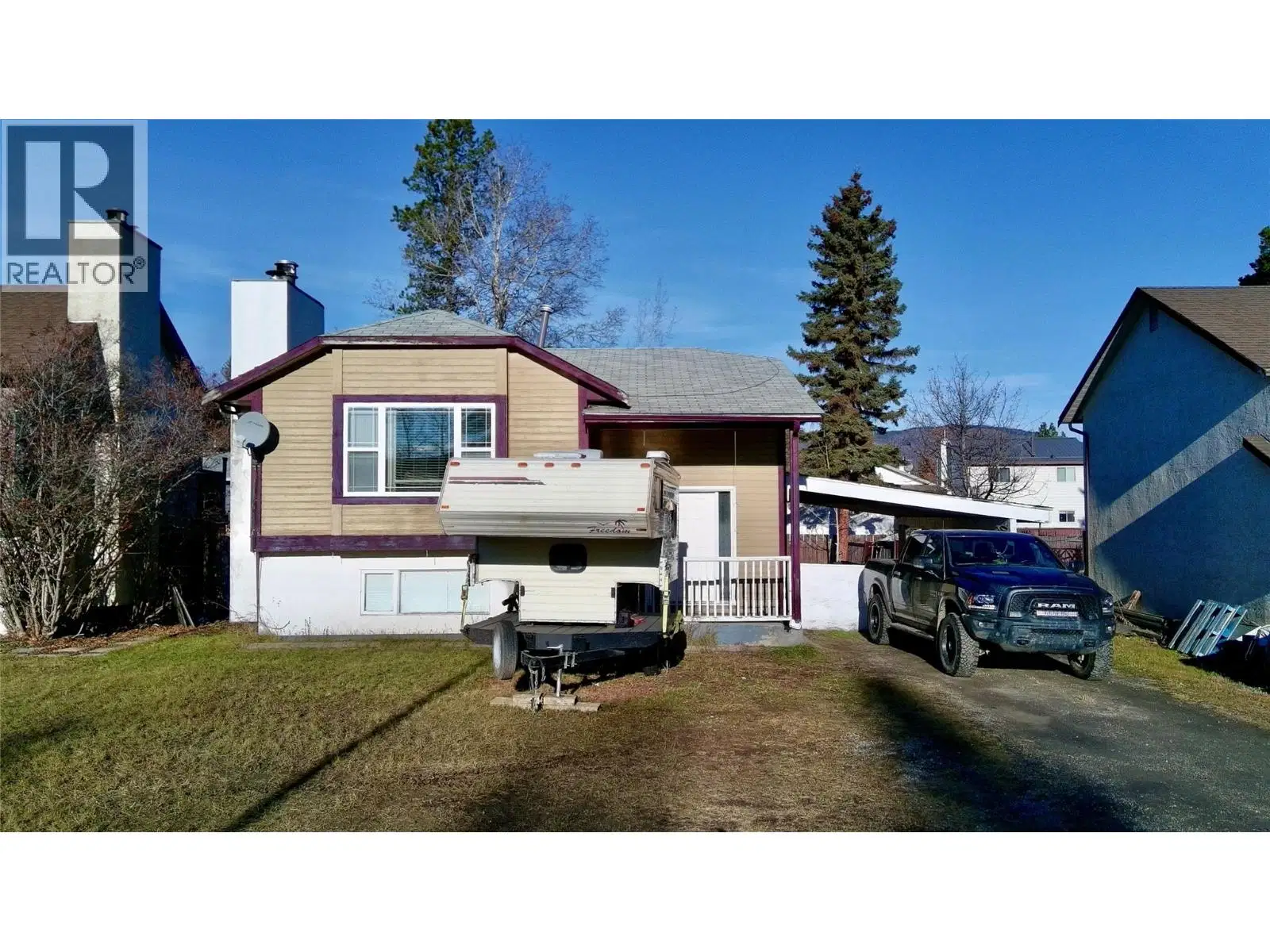 128 Peace River Crescent