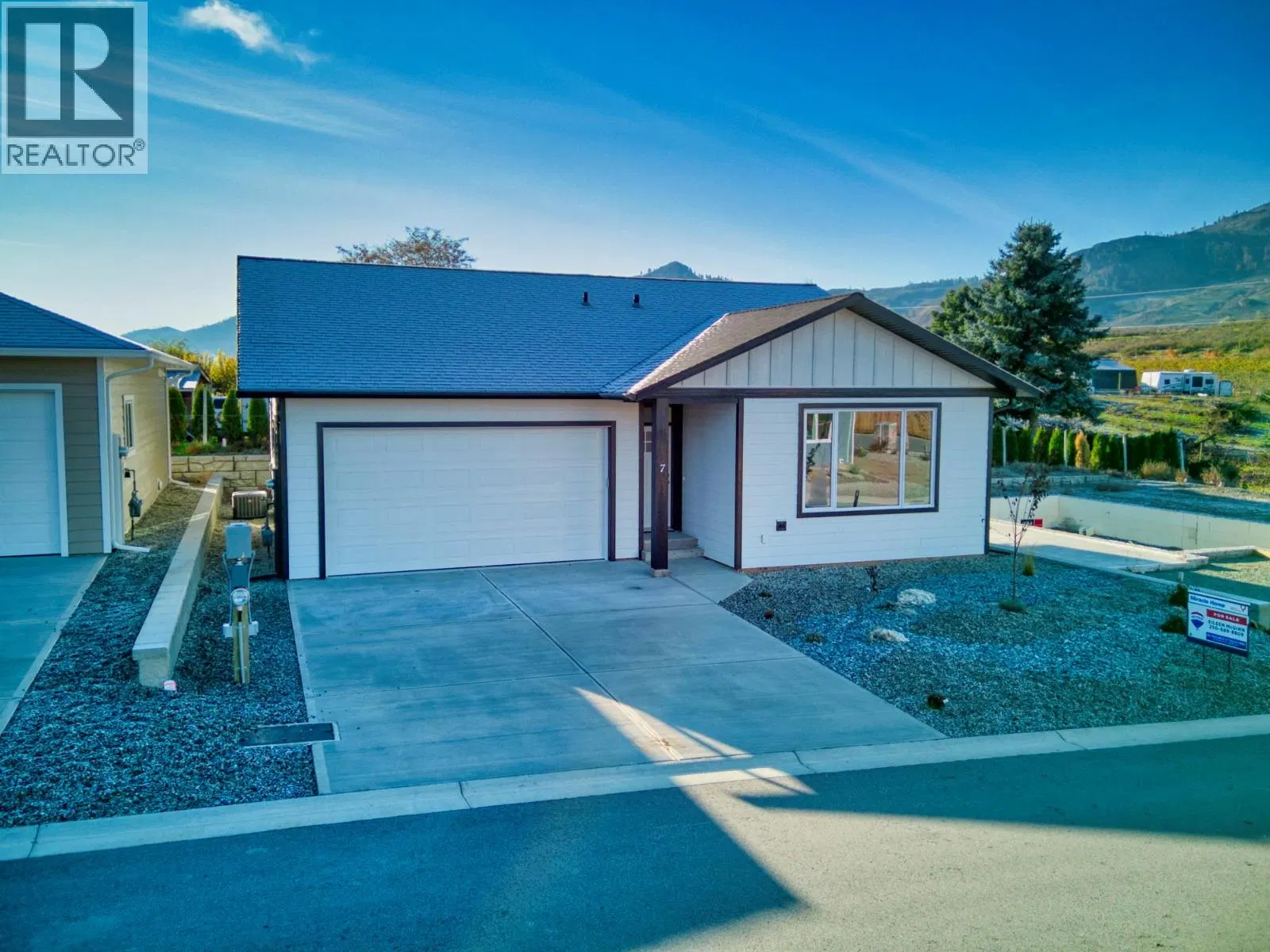 Photo 1 of 30 at 7 Wood Duck Way
