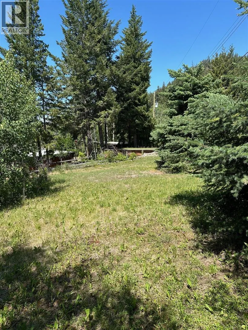 Photo 2 of 23 at 2986 Gophertail Road