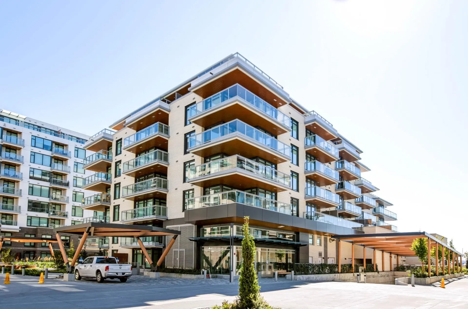 #704 – 777 Harbour Way