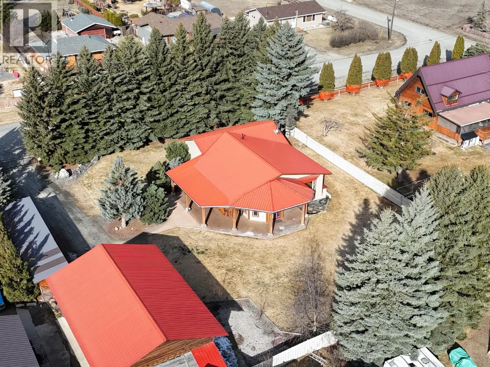 Photo 5 of 46 at 6228 Tamarack Road