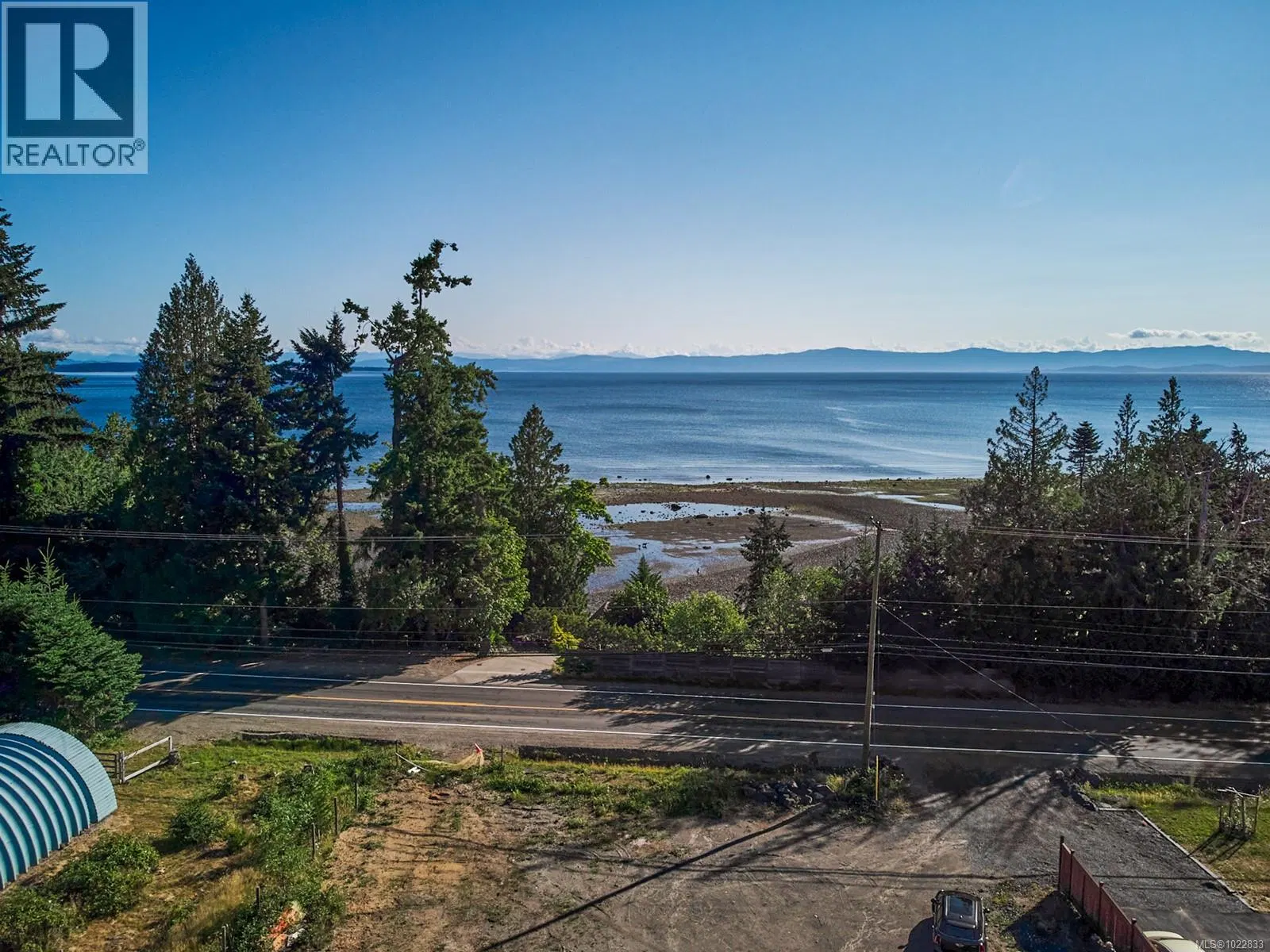 Photo 4 of 10 at 6632 Island Highway