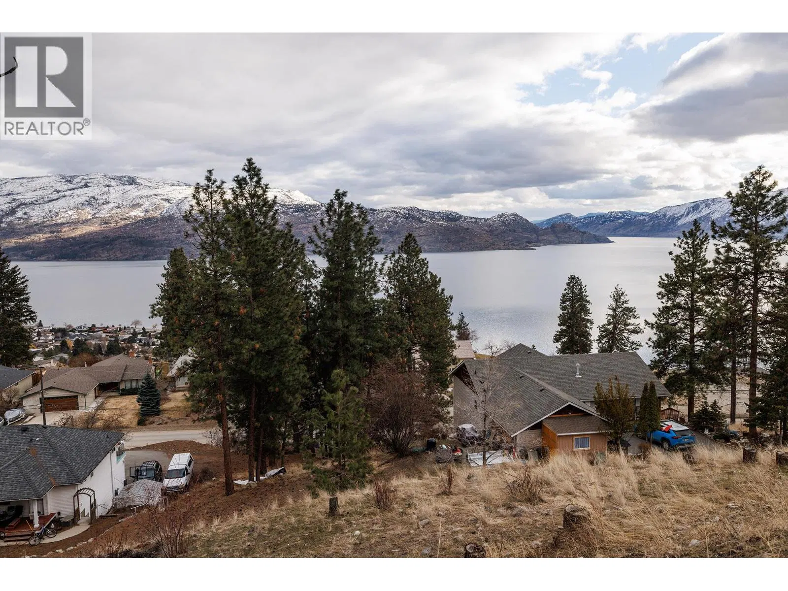 Photo 1 of 10 at 3993 Ponderosa Place