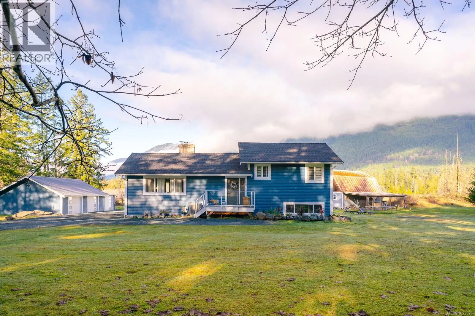 7801-7807 Beaver Creek Road