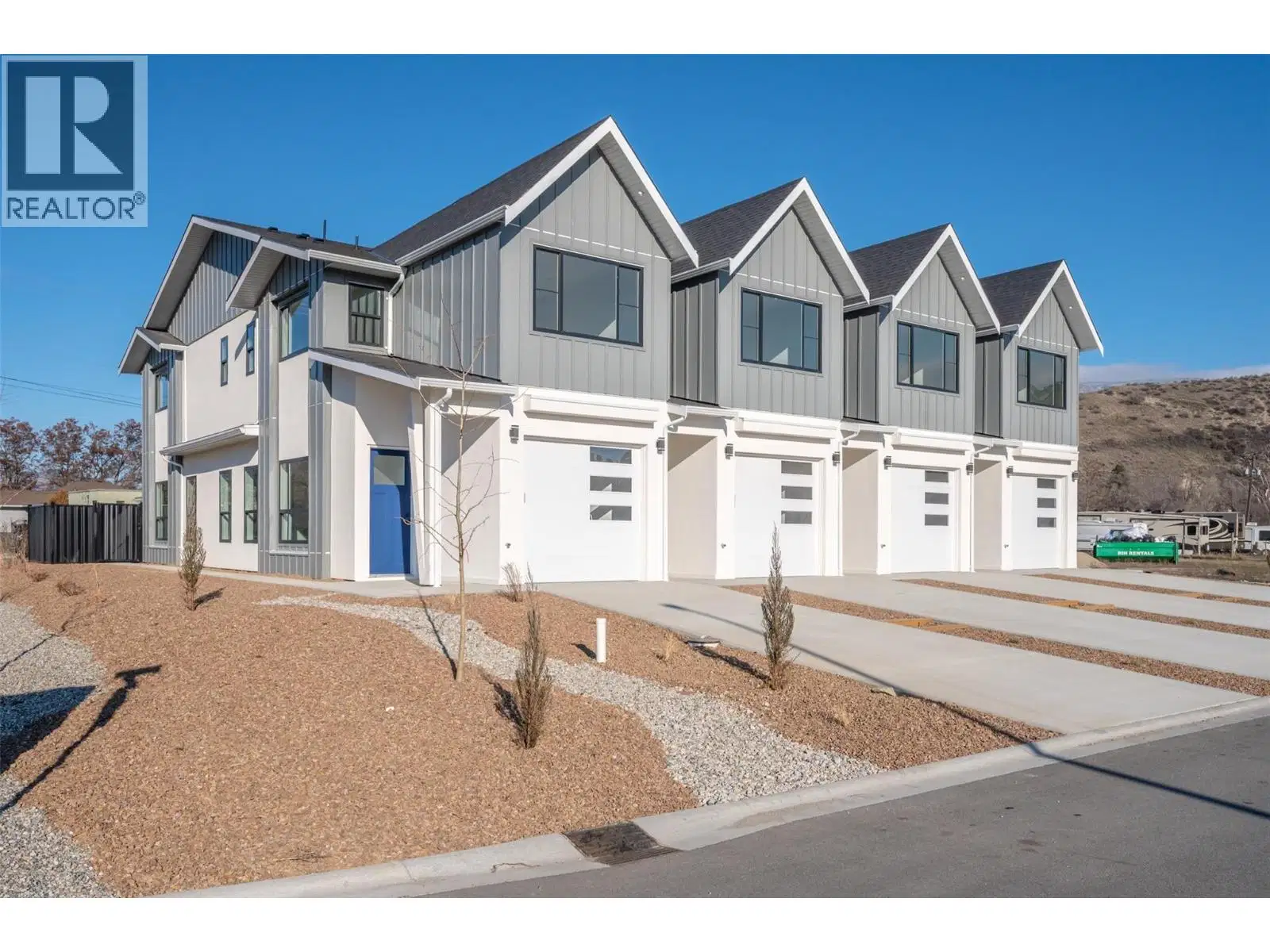 #2 – 194 Maple Place