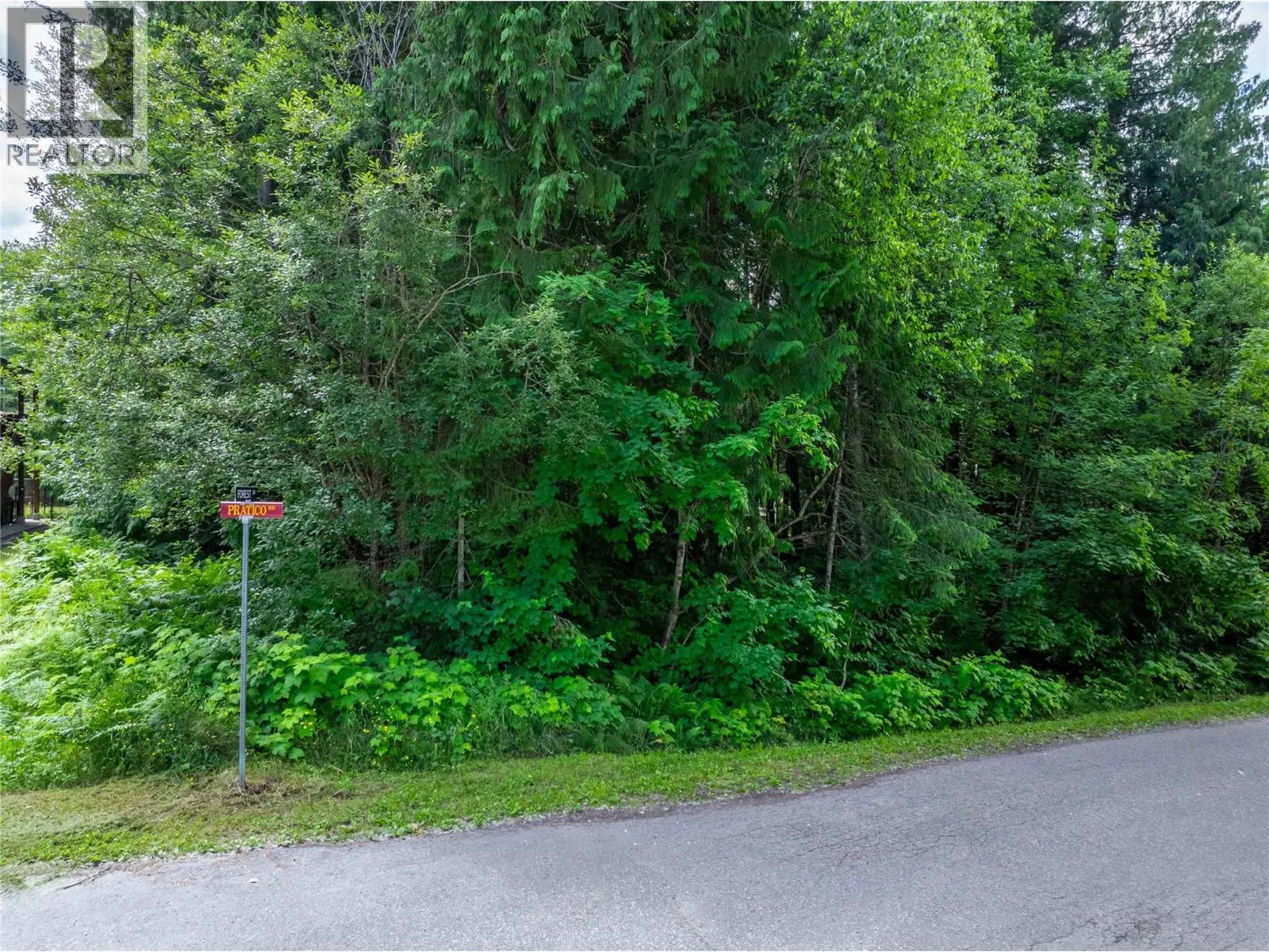 Photo 5 of 21 at 1565 Pratico Road
