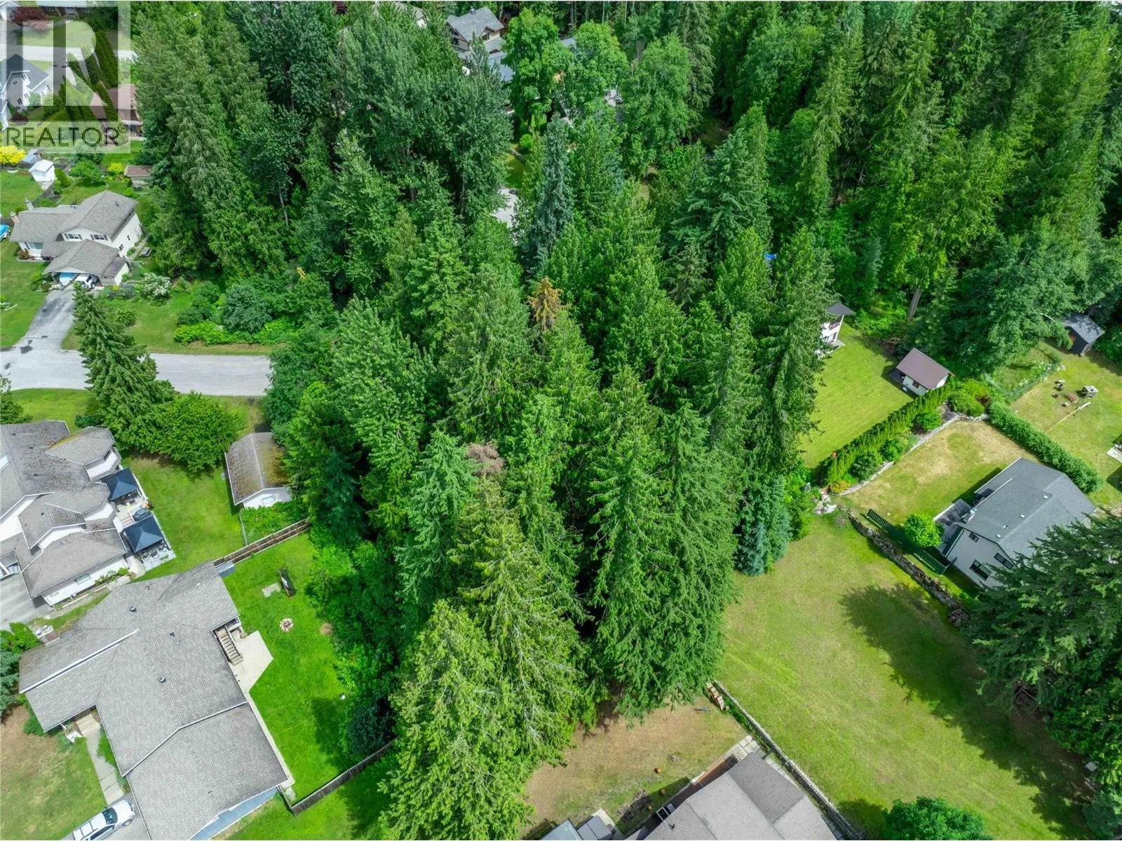 Photo 3 of 17 at 1571 Pratico Road
