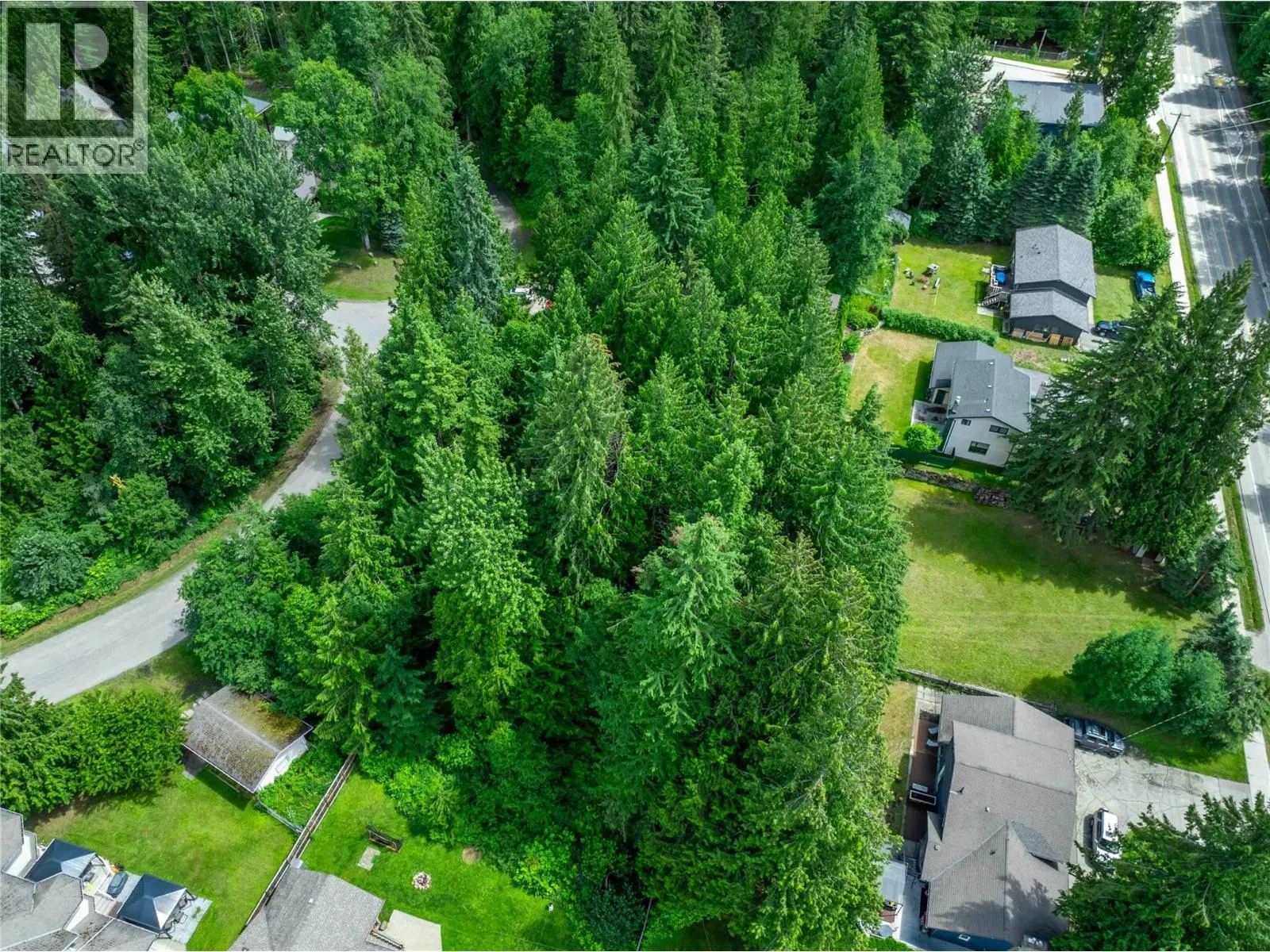 Photo 4 of 17 at 1571 Pratico Road