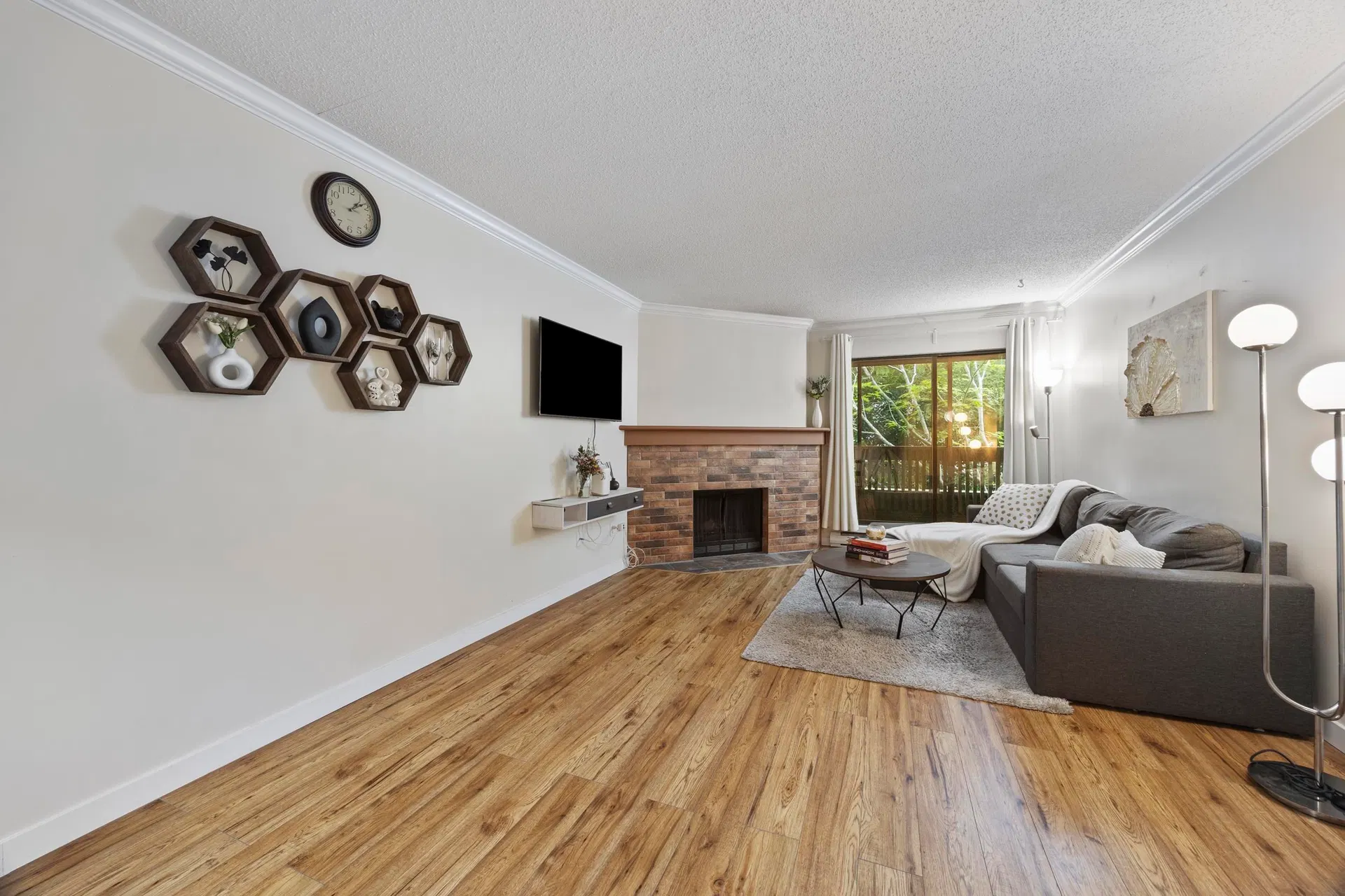 Photo 4 of 26 at #118 – 7431 Minoru Boulevard