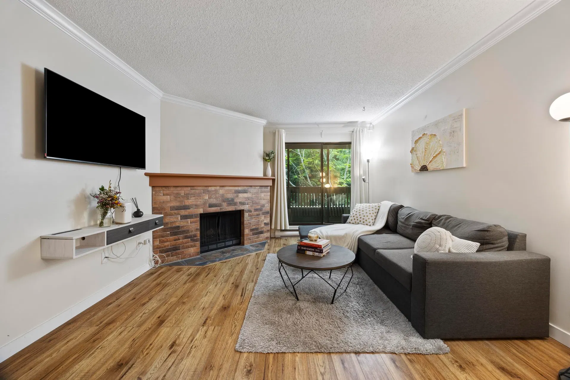 Photo 5 of 26 at #118 – 7431 Minoru Boulevard