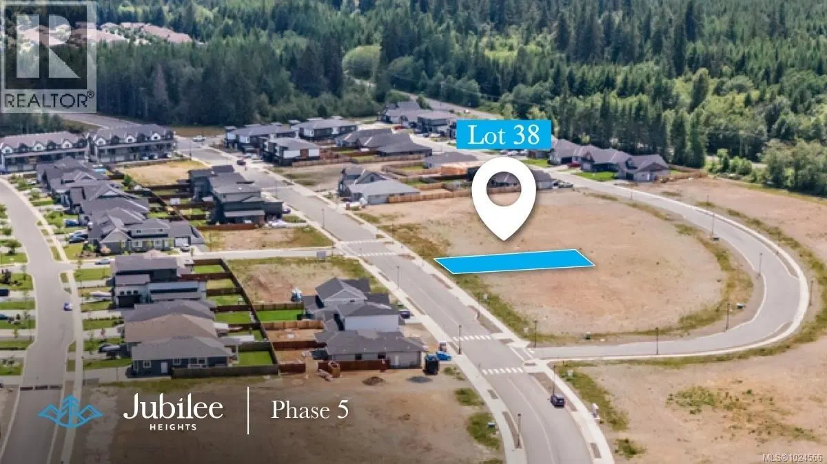 Photo 1 of 12 at 739 Beaver Creek Boulevard
