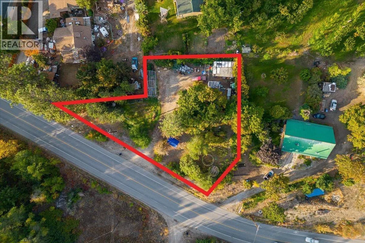Photo 3 of 10 at 3122 McCulloch Road