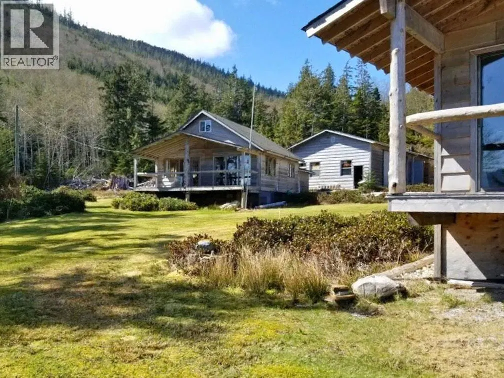 Photo 4 of 40 at DL – 2200 OONA RIVER Avenue