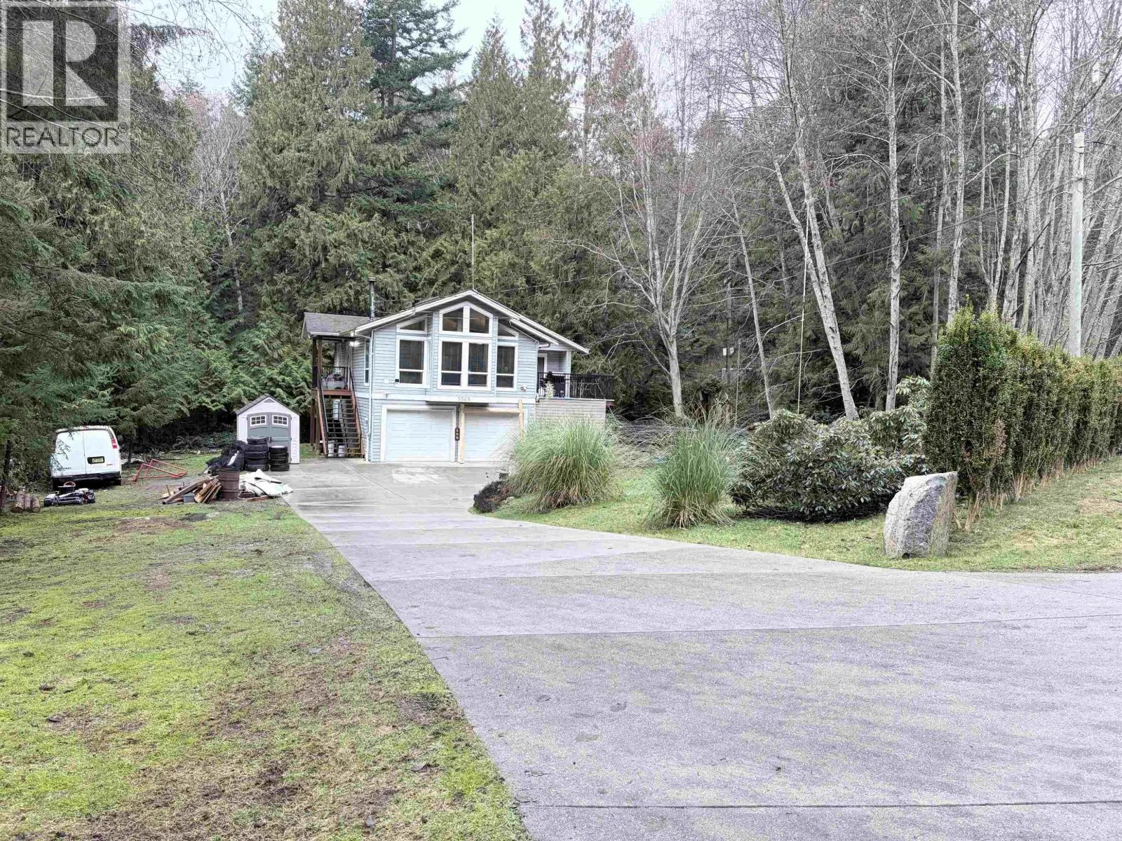 Photo 1 of 25 at 5565 RILEY Road