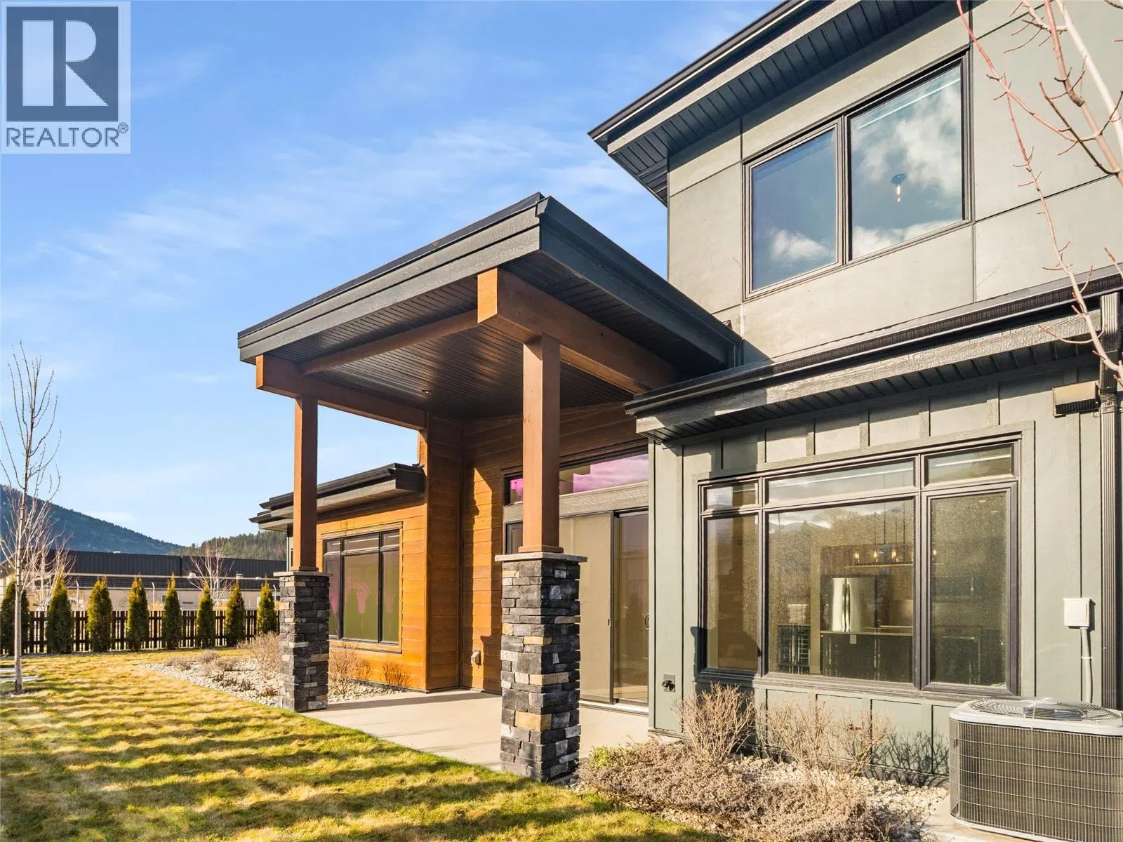 Photo 1 of 52 at #401 – 910 Lakeside Drive