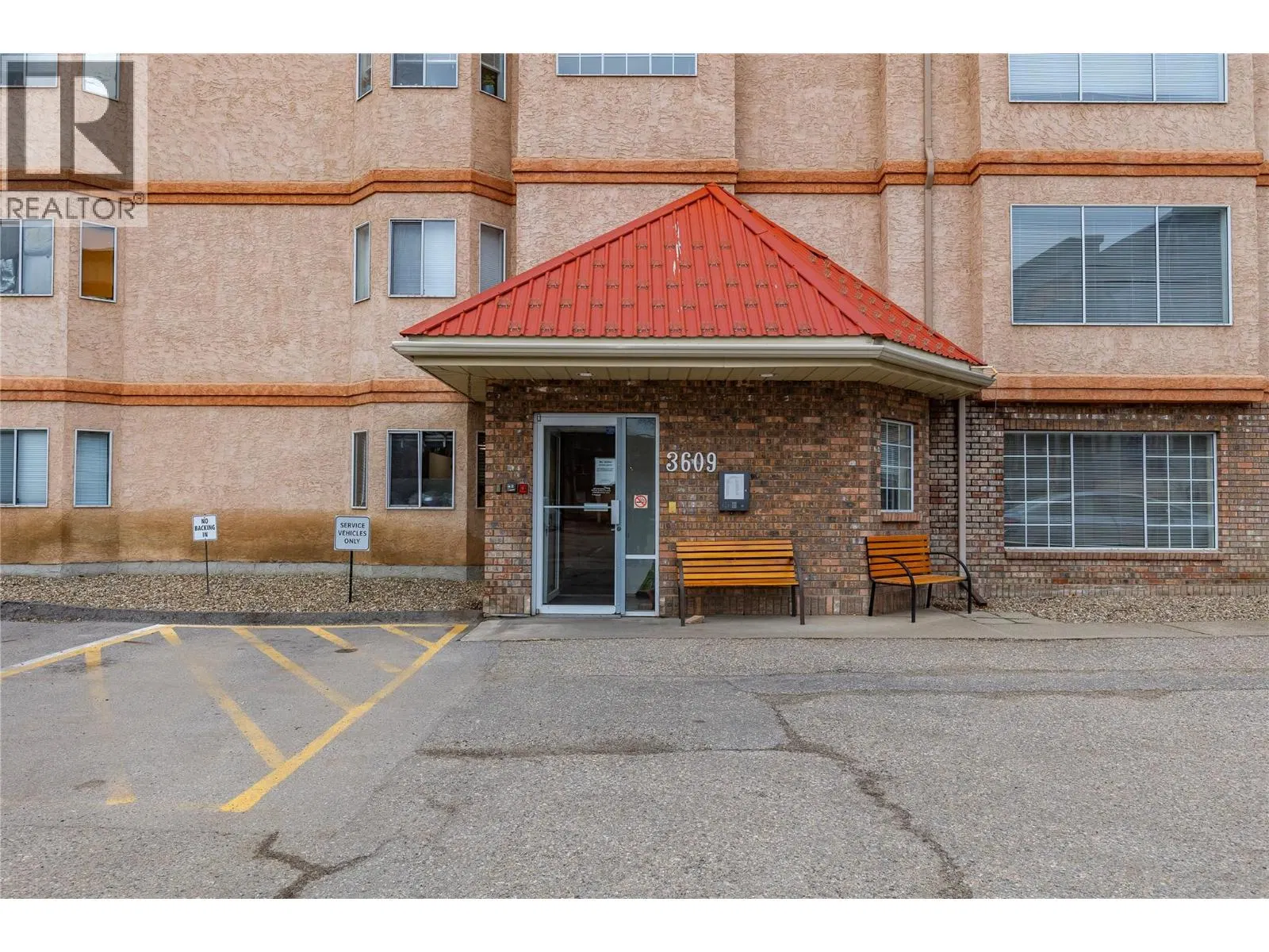 Photo 5 of 46 at #304 – 3609 30 Avenue