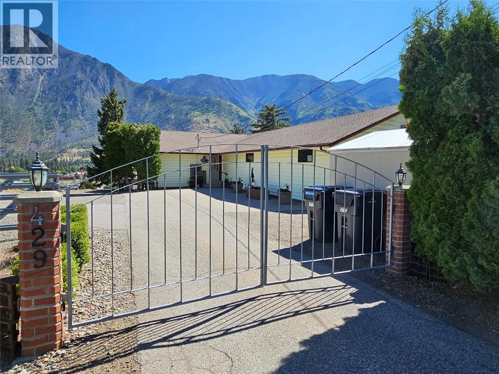 Photo 3 of 50 at 429 3rd Avenue