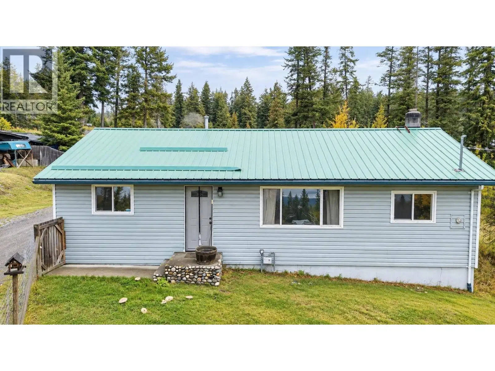 915 DOG CREEK Road