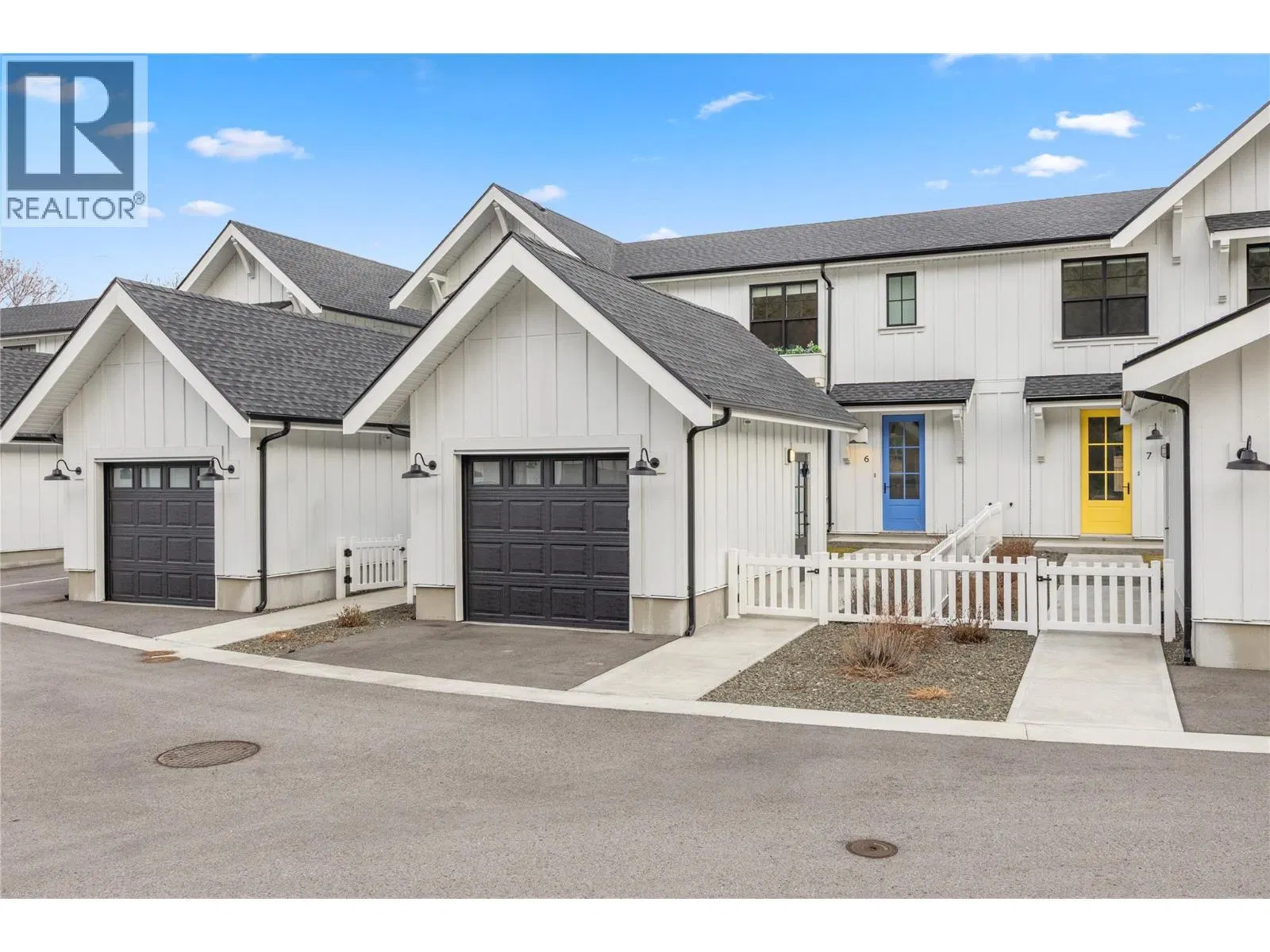 Photo 1 of 30 at #6 – 1308 Cedar Street