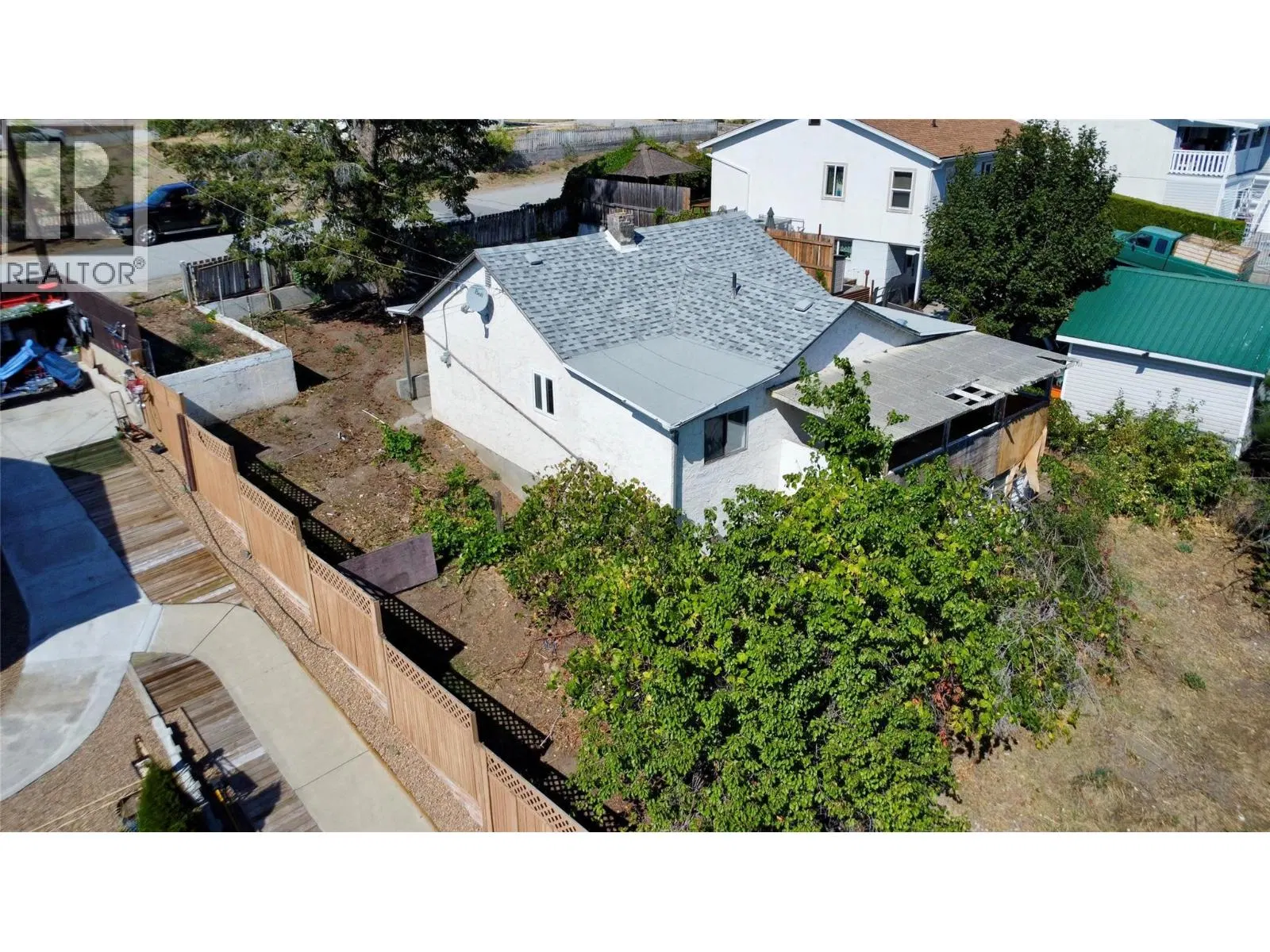 Photo 4 of 6 at 7209 Heron Lane