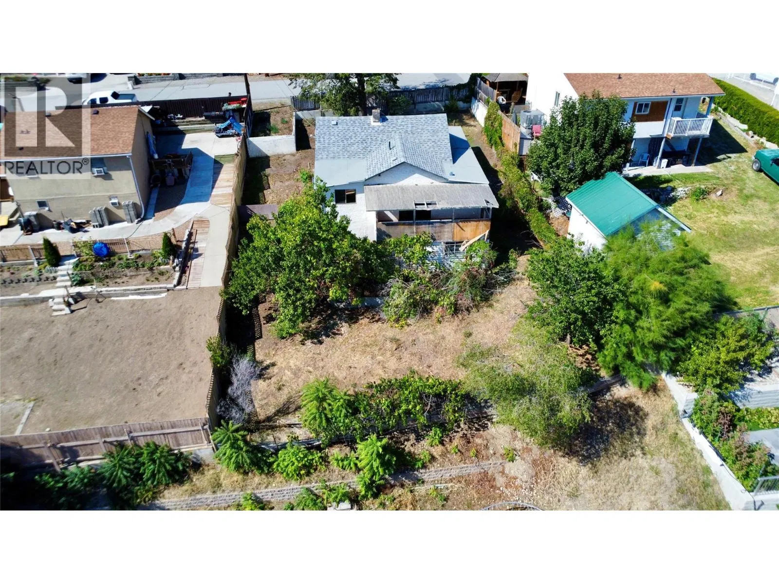 Photo 5 of 6 at 7209 Heron Lane