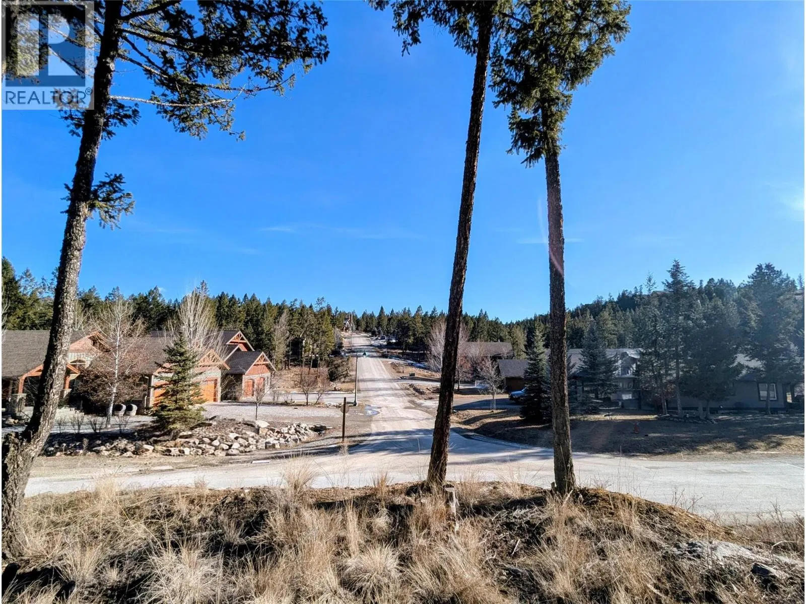 Photo 4 of 19 at 2476 CASTLESTONE Drive