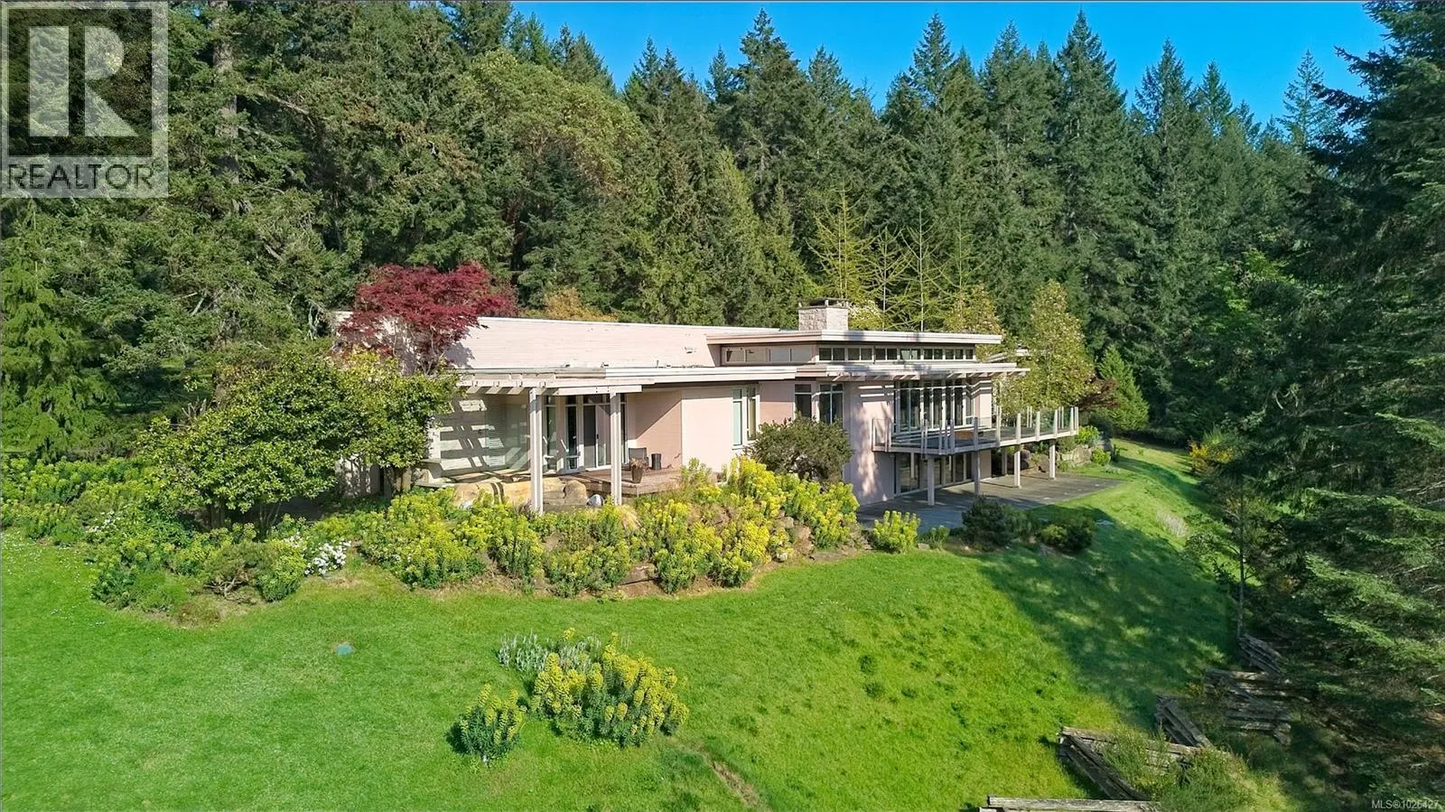Photo 1 of 41 at 2875 Southey Point Road