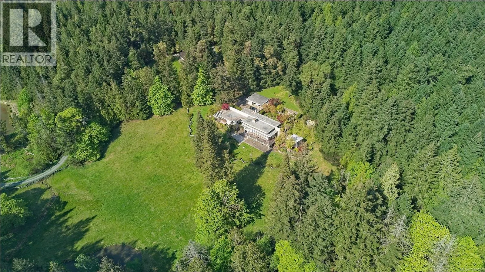 Photo 5 of 41 at 2875 Southey Point Road