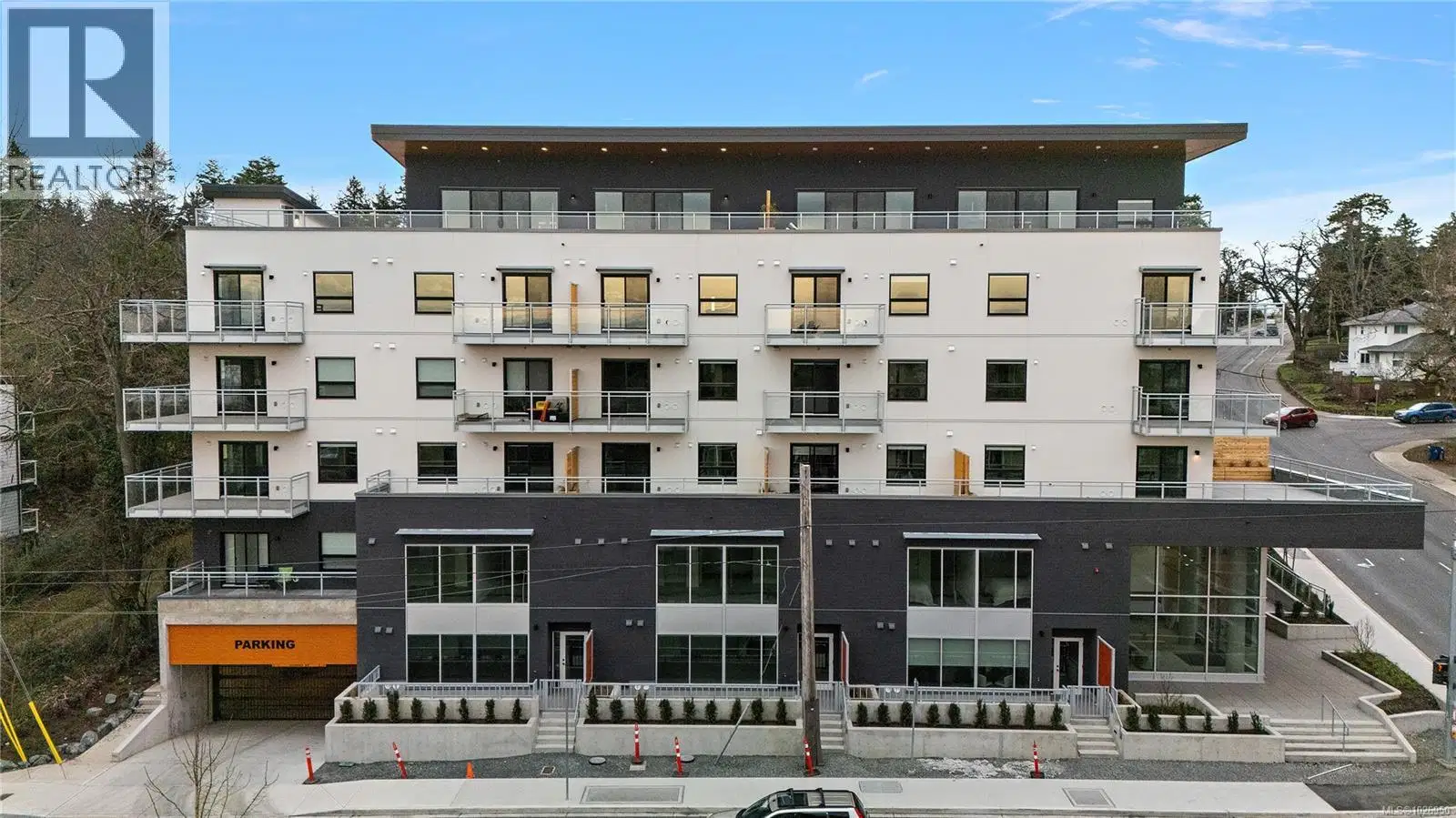 #308 – 1102 Esquimalt Road