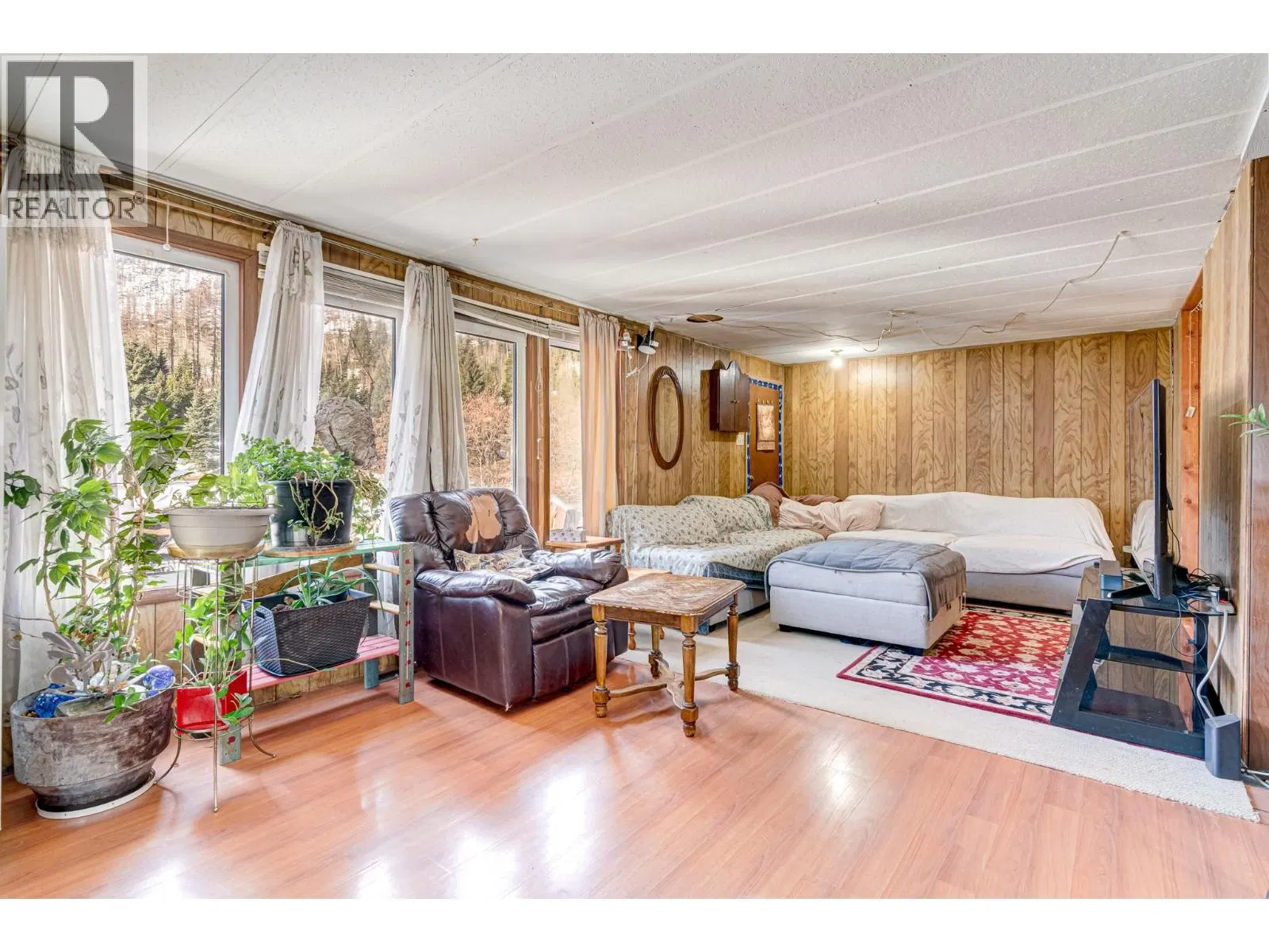 Photo 5 of 27 at 1191 MATEVIC Road