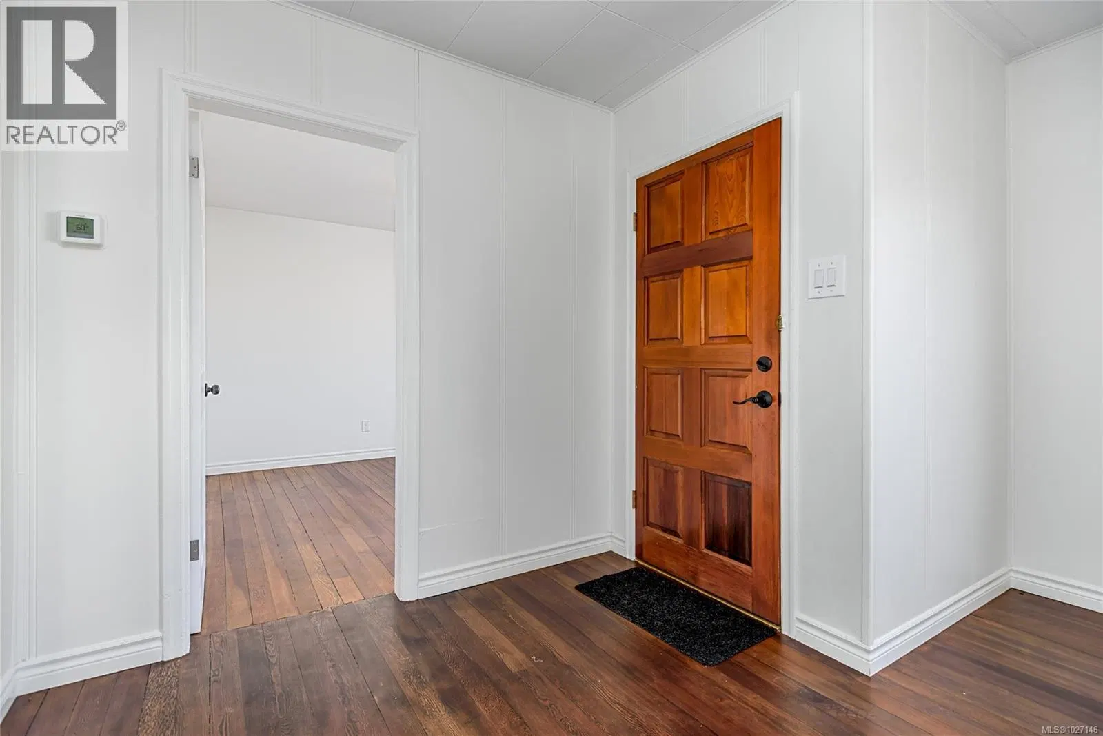 Photo 3 of 39 at 649 McPhee Avenue