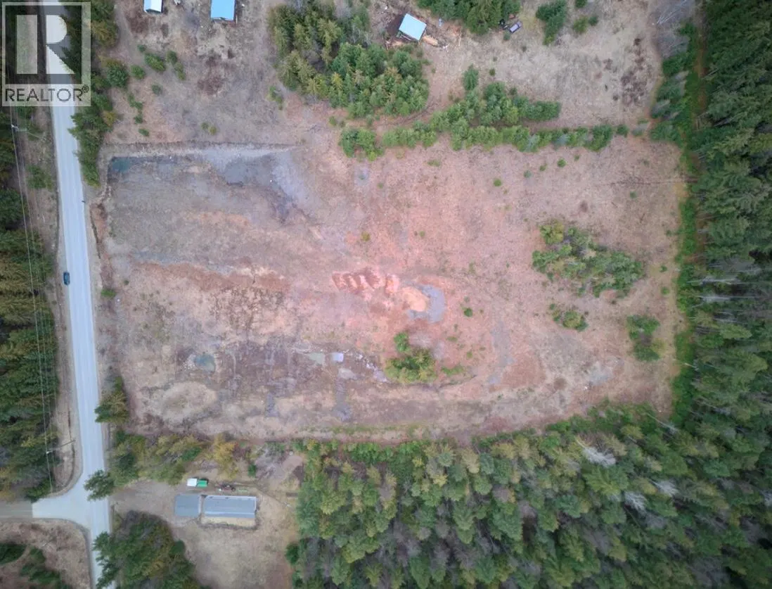 Photo 4 of 13 at 707 Billings Road