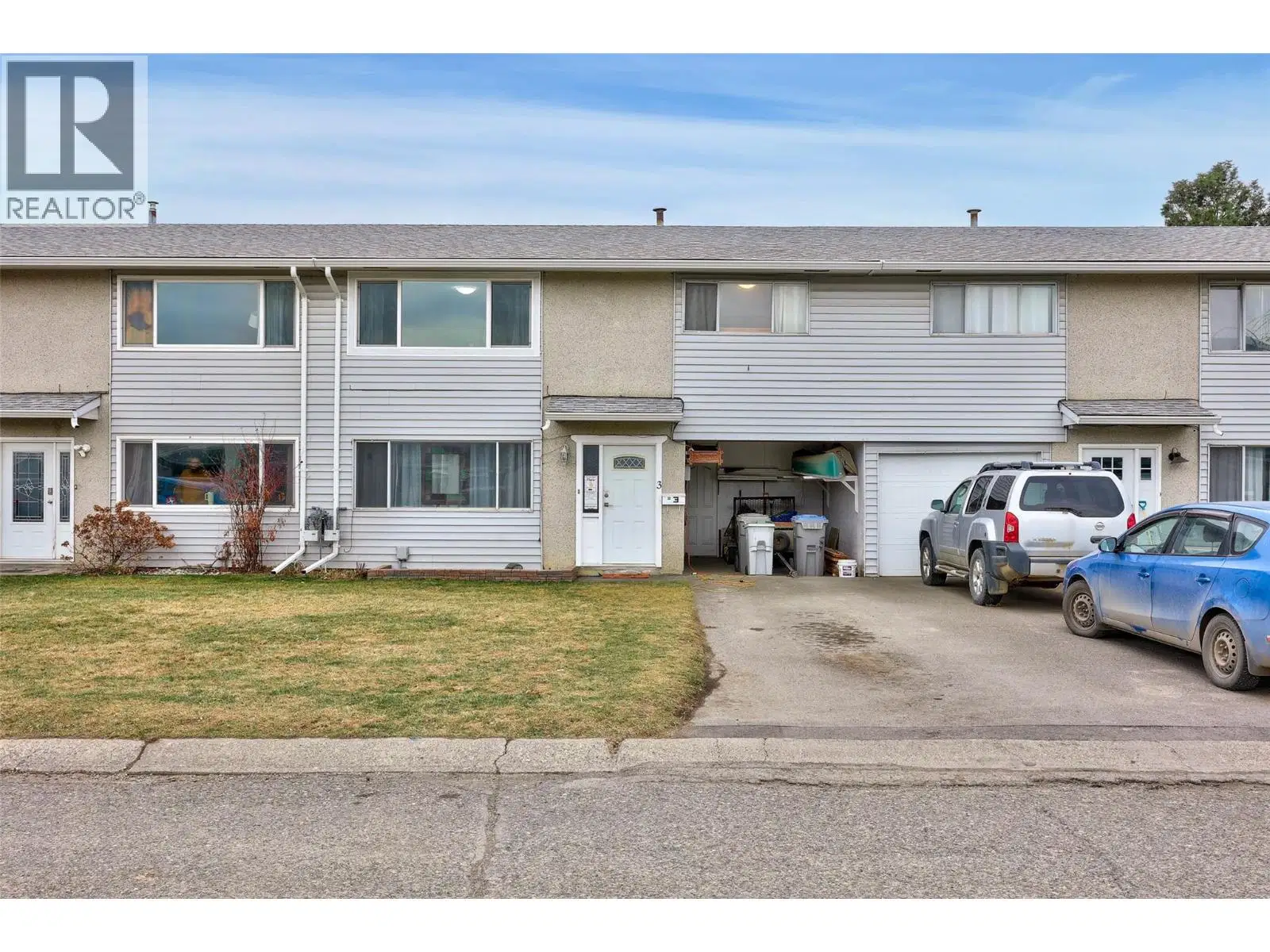 #3 – 800 Valhalla Drive