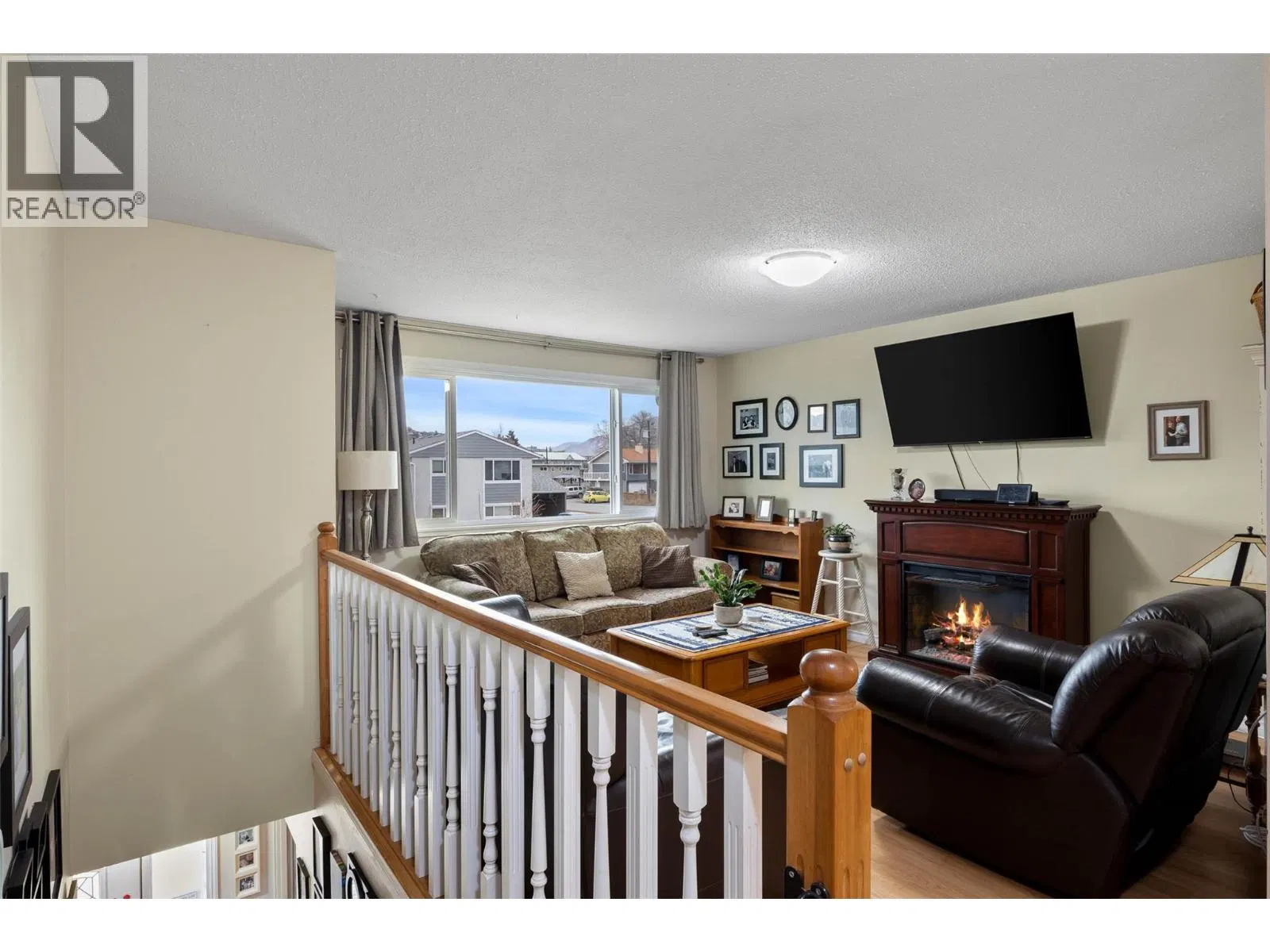 Photo 5 of 30 at #3 – 800 Valhalla Drive