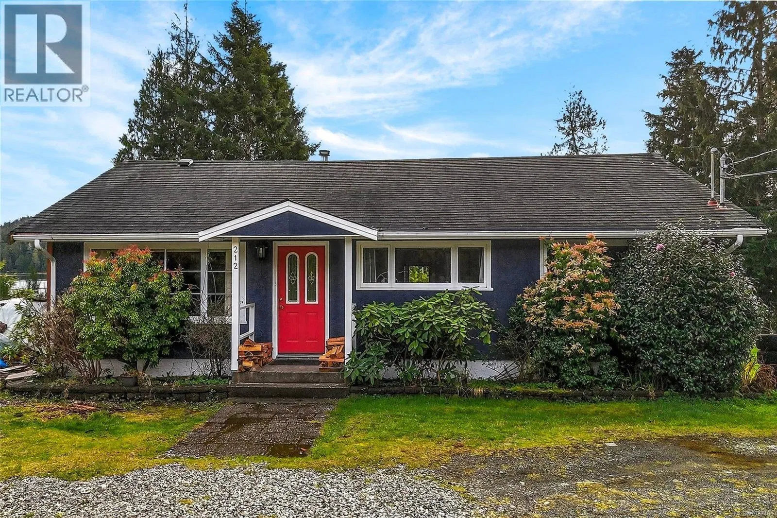 Photo 1 of 38 at 212 Albion Crescent