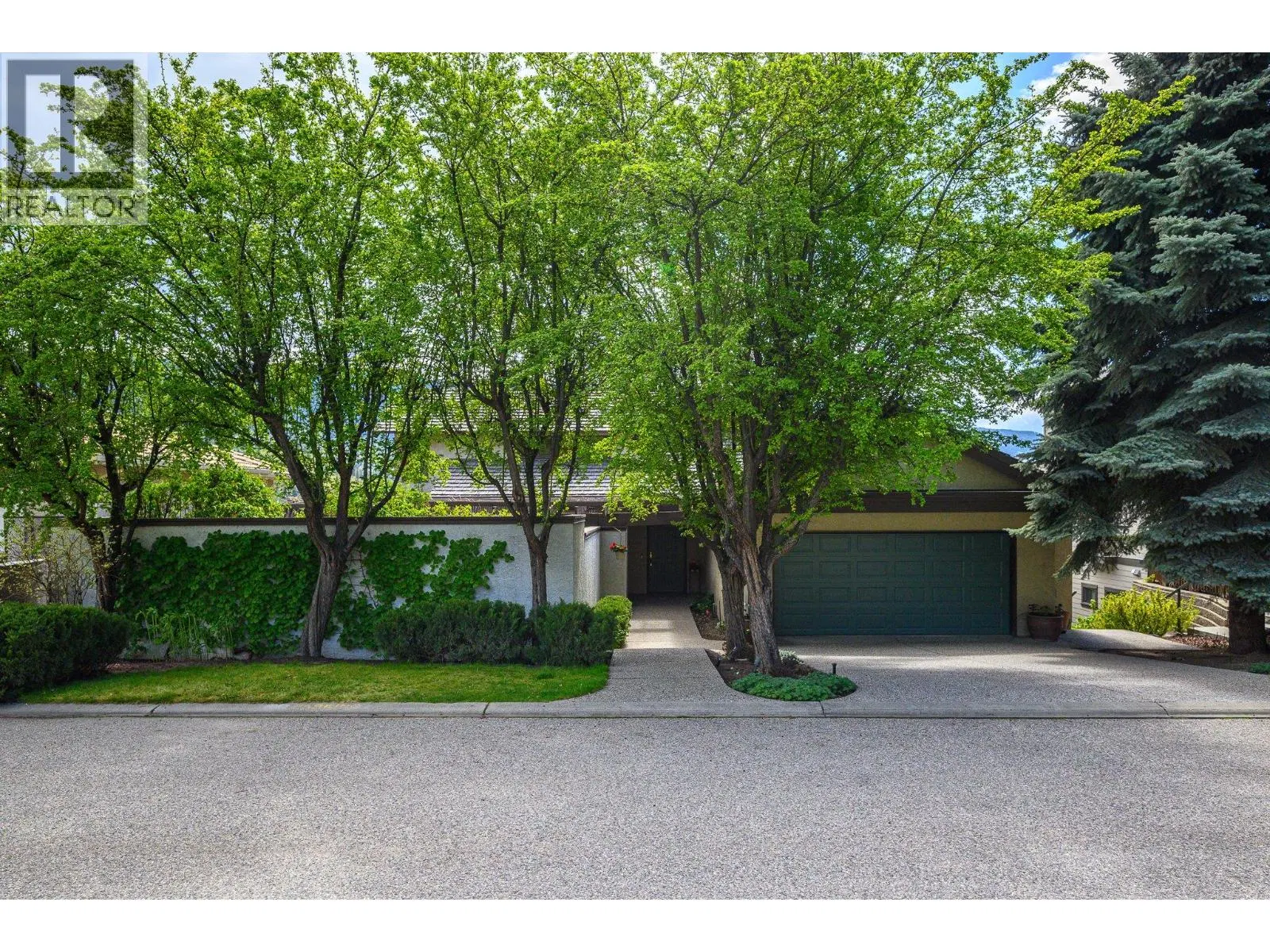 Photo 4 of 44 at #6 – 17211 Thomson Road