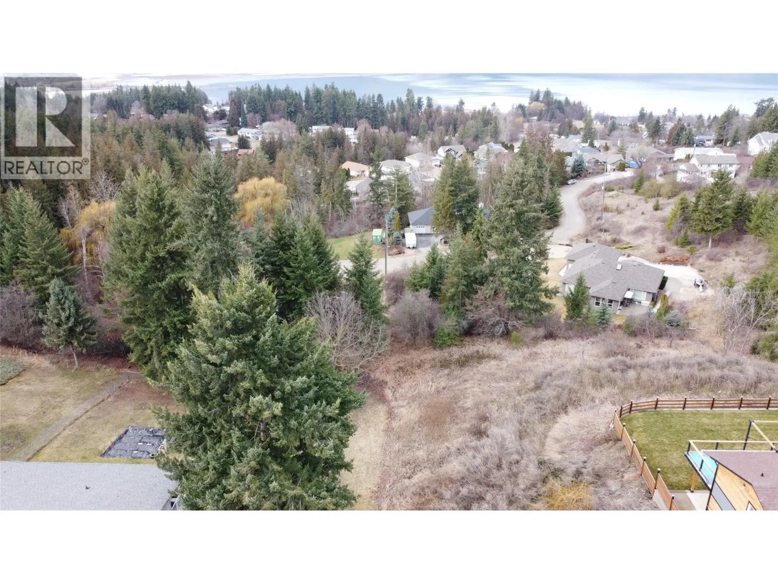 Photo 3 of 29 at 2311 28 Street