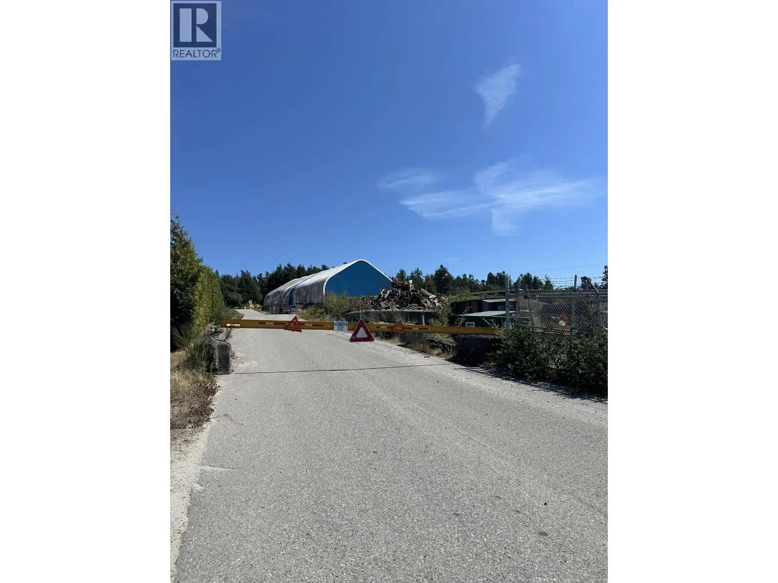 5926 SECHELT INLET Road