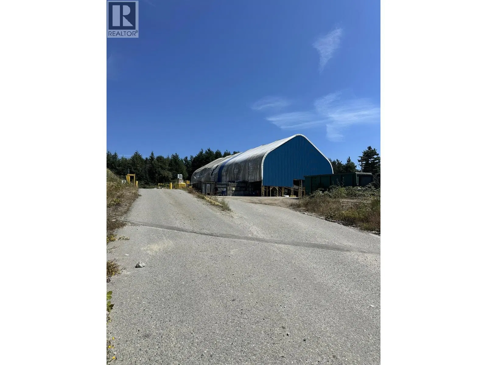 Photo 5 of 33 at 5926 SECHELT INLET Road