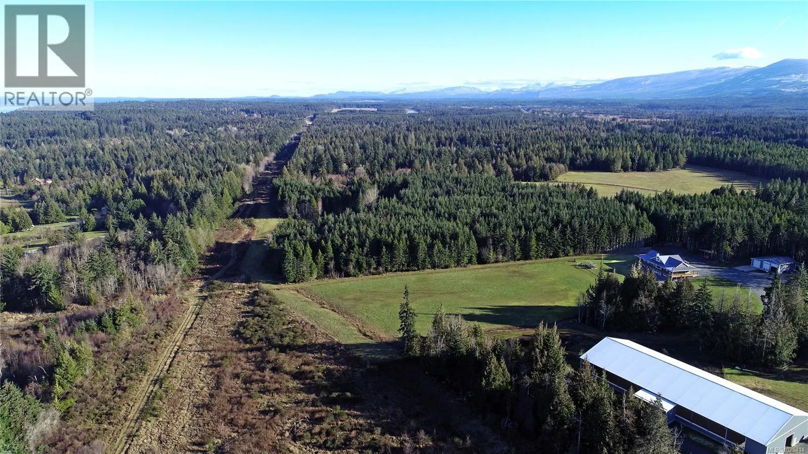 Photo 3 of 9 at 575 Horne Lake Road