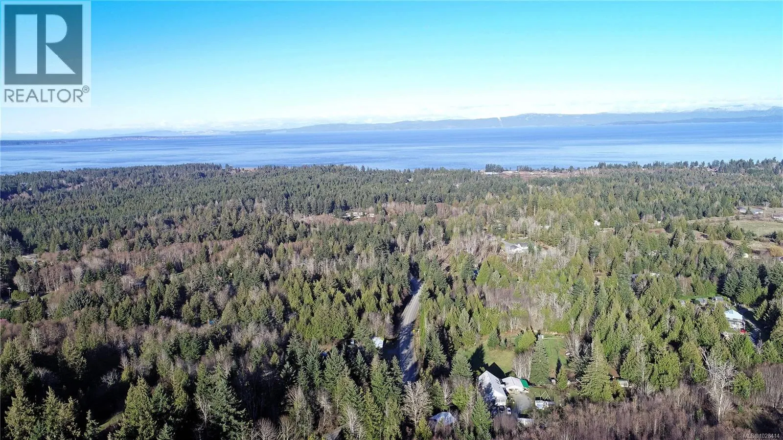 Photo 4 of 9 at 575 Horne Lake Road