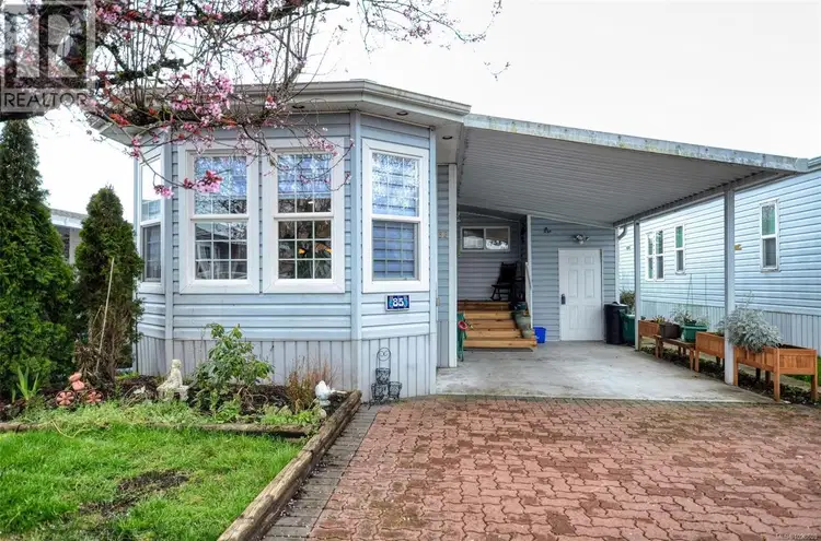 #85 – 7583 Central Saanich Road