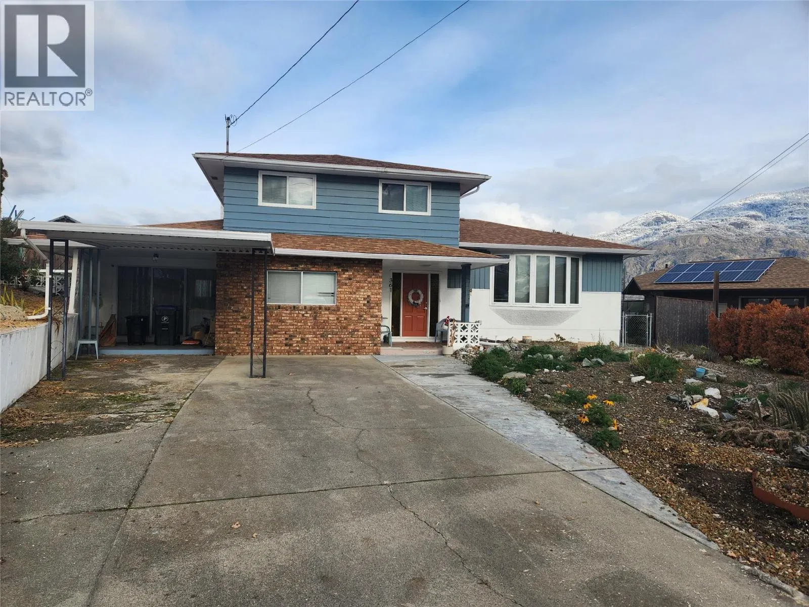 Photo 1 of 23 at 36 Finch Crescent