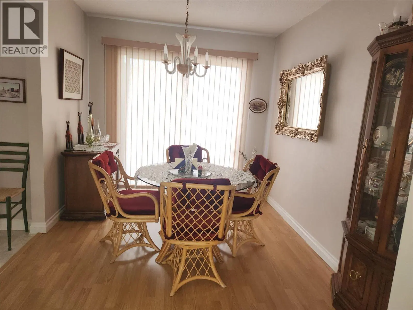 Photo 5 of 23 at 36 Finch Crescent